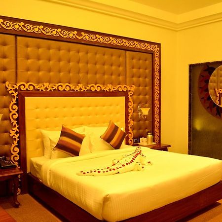 Rāipur Hotel Vennington Court מראה חיצוני תמונה