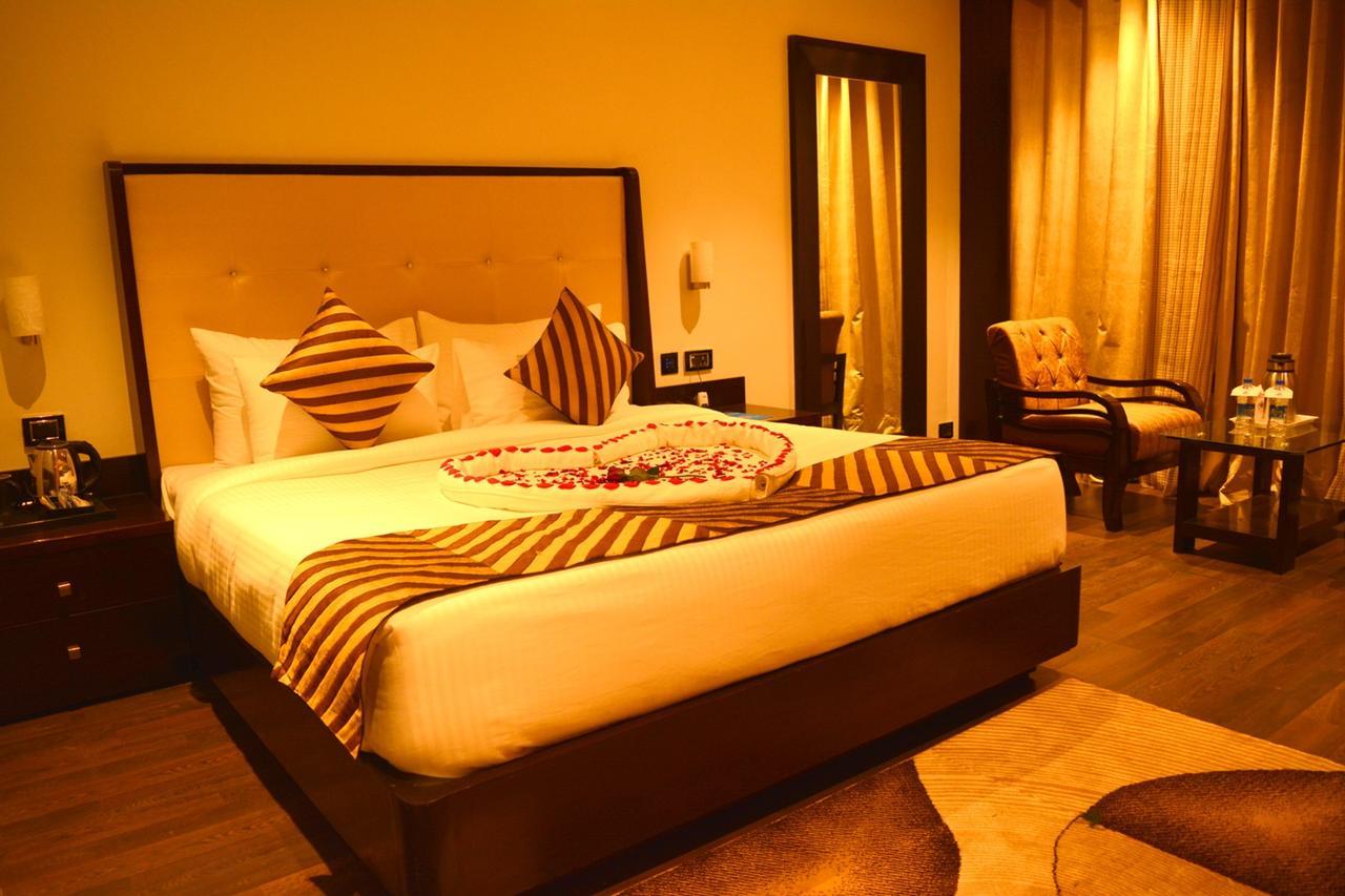 Rāipur Hotel Vennington Court מראה חיצוני תמונה