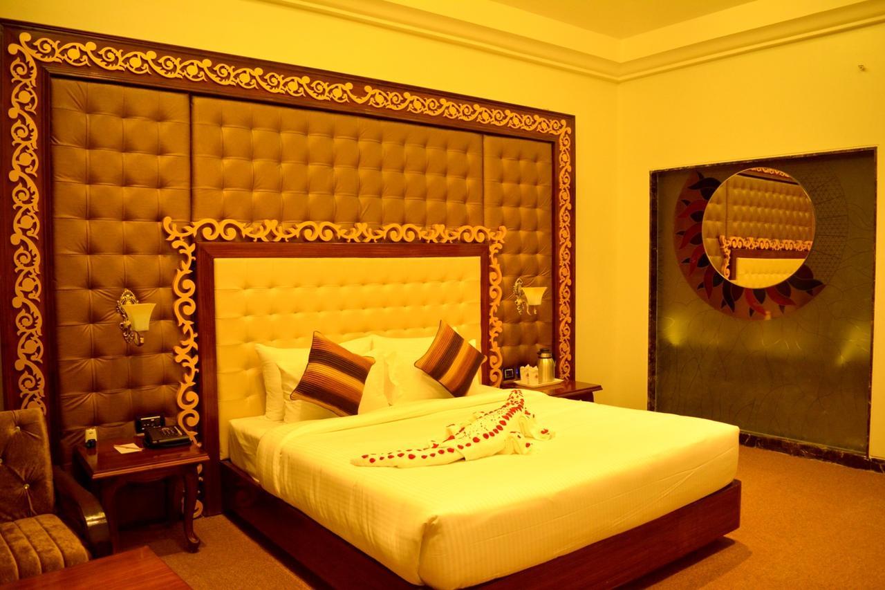 Rāipur Hotel Vennington Court מראה חיצוני תמונה